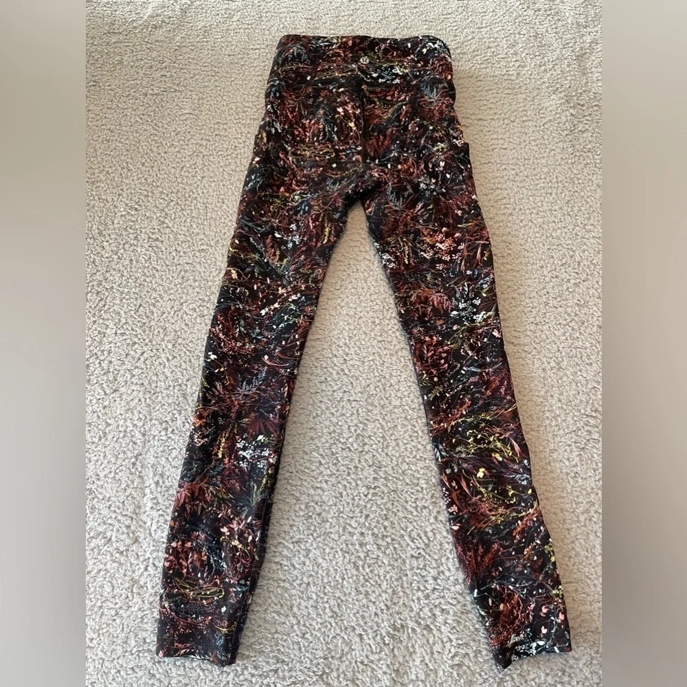 Lululemon Women's Size 2 Invigorate High-Rise Tight 25